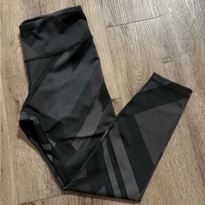 Brooks size medium Crop Running Tights